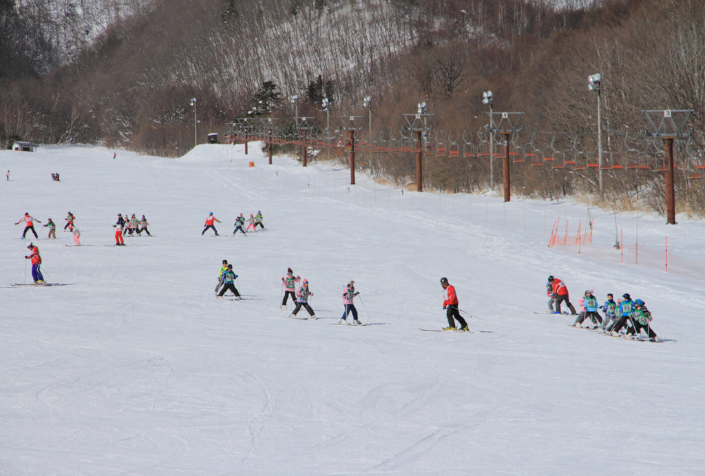 雪の教室（春休み・冬休み子どもスキーキャンプ）| 山形県
